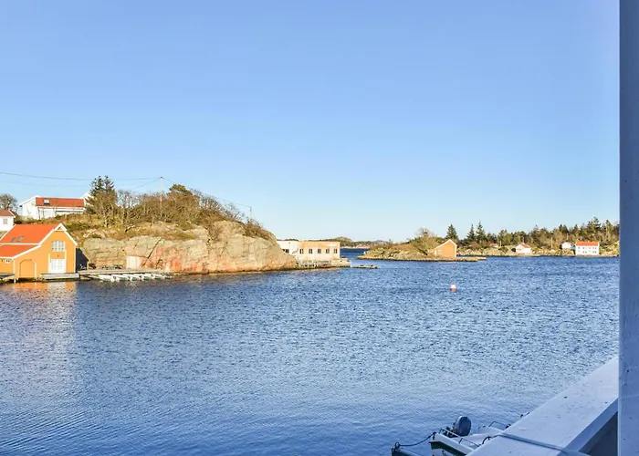 Awesome In Lindesnes With Wifi * Svinoy